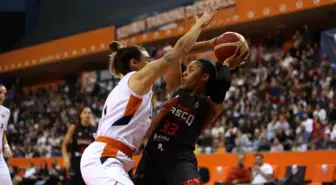 Çukurova Basketbol Mersin, Villeneuve'ye yenildi