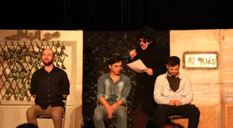 Körfez'de Filistin zulmünü konu alan tiyatro oyunu