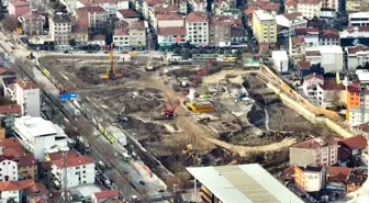 Gölcük'te Merkez Kentsel Dönüşüm ve Donanma Parkı Projeleri Devam Ediyor