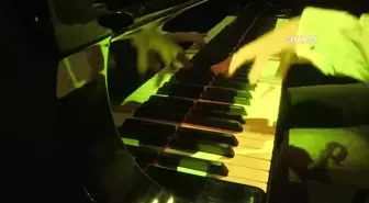 Havasi, Antalya Piyano Festivali'nde konser verdi