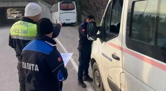 Altınova'da servis araçları denetlendi