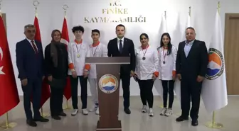 Finike Kaymakamı, İstanbul Mutfak Günleri'nde birinci olan öğrencileri kabul etti