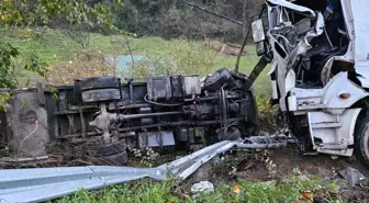 Sarıyer'de freni patlayan tır ile çöp arabası çarpıştı: 1 ölü, 3 yaralı