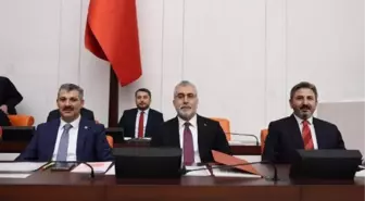 Çalışma Bakanı Vedat Işıkhan: Asgari ücret belirleme komisyonundan herkesin mutabık kaldığı bir ücret seviyesi bekliyoruz