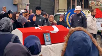 Cilt kanserine yenik düşen genç polis için resmi tören düzenlendi