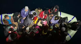Kuzey Ege'de 79 düzensiz göçmen kurtarıldı
