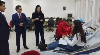 Sinop'ta Kızılay Kan Bağışı Standı Açıldı