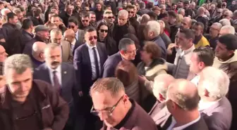 CHP Genel Başkanı Özel, CHP Buca İlçe Başkanı Çağdaş Kaya'nın Annesi İçin Düzenlenen Cenaze Törenine Katıldı