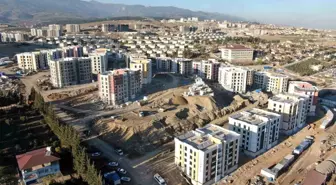 Hatay'da depremzedelere konut teslimi başlıyor