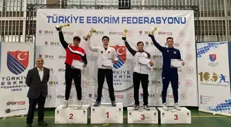 Gençler Eskrim Federasyon Kupası'nda madalyalar takdim edildi
