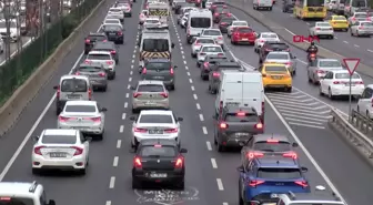 İstanbul'da Yağmurlu Hava Trafik Yoğunluğunu Artırdı