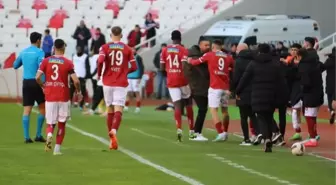 Sivasspor, İstanbulspor'u 1-0 Mağlup Etti