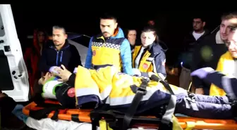 Manisa'da Ambulans ve Kamyonun Karıştığı Kaza: 4 Sağlık Personeli Yaralandı