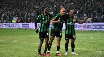 Sakaryaspor, Kocaelispor'u 3-1 yendi