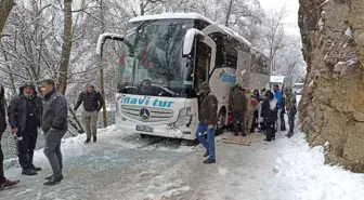 Tunceli-Ovacık karayolunda trafik kazası: 3 kişi yaralandı