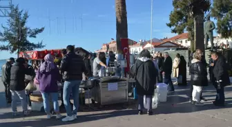 Ayvalık'ta şehitler için lokma hayrı düzenlendi