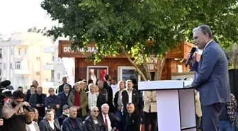 Muratpaşa Belediye Başkanı Ümit Uysal, 108 taksi durağının toplu açılışını gerçekleştirdi