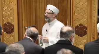 Diyanet İşleri Başkanı Ali Erbaş, Fransa'da şehit Mehmetçikler için dua etti