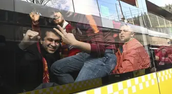 Galatasaray Taraftarı Kadıköy'e Gitti
