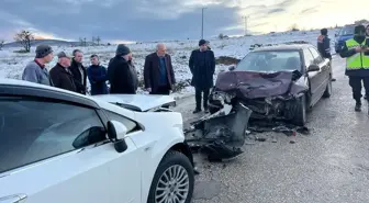 Sinop'ta otomobiller çarpıştı: 9 yaralı