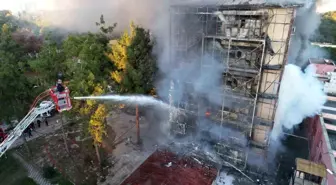 Adana'da çıkan yangınla ilgili 2 kız çocuğu gözaltına alındı