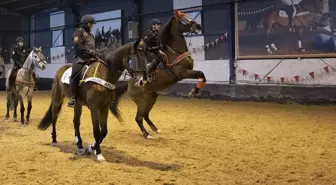 Ankara Emniyet Müdürlüğü bünyesindeki 'atlı polisler' zorlu eğitimlerin ardından göreve başlıyor