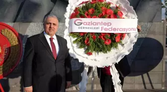Gaziantep Dernekleri Federasyonu, Gaziantep'in Kurtuluş Yıl Dönümünde Çelenk Bıraktı