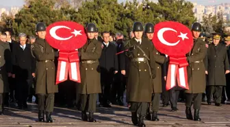 İsmet İnönü'nün Vefatının 50. Yılında Anıtkabir'de Tören Düzenlendi