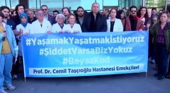 Doktorun Saldırıya Uğraması Protesto Edildi