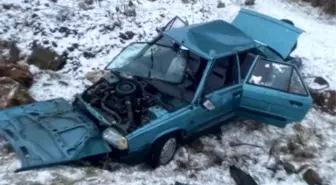 Yozgat'ta otomobil şarampole devrildi: 2 yaralı