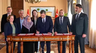 Antalya'da Korkuteli Kadın Dal Aile Sağlığı Merkezi İçin Protokol İmzalandı