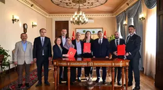 Antalya Valiliği'nde Korkuteli Kadın Dal Aile Sağlığı Merkezi için protokol imzalandı