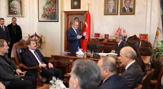 Çevre Bakanı Özhaseki, Samsun Büyükşehir Belediyesi'ni ziyaret etti