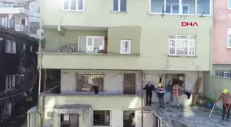 Eyüpsultan'da kentsel dönüşüm için boşaltılan binanın depo bölümü çocuk parkına düştü