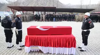 Hakkari'de Kalp Krizi Sonucu Hayatını Kaybeden Polis Memuru için Tören Düzenlendi