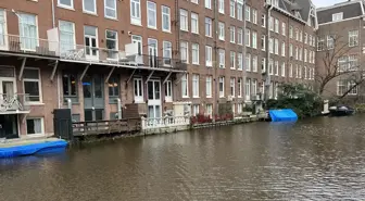 Hollanda'da şiddetli yağışlar iş yerlerini su altında bıraktı