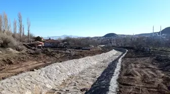 Kırıkkale Karakeçili'de TOKİ konutlarının kaba inşaatı tamamlanma aşamasında