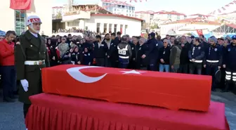 Irak'ın kuzeyinde şehit olan askerin cenazesi Gümüşhane'de defnedildi