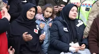 PENÇE-Kilit Harekatı'nda şehit olan Piyade Uzman Onbaşı İsmail Yazıcı'nın cenazesi Gümüşhane'de toprağa verildi
