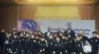 Sultangazi Belediyesi Spor Kulüplerine Nakdi Yardım Yaptı