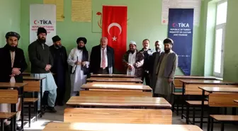 TİKA, Afganistan'daki devlet okullarına sıra ve masa desteği sağladı