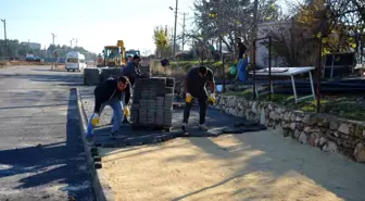 Adıyaman Belediyesi Kaldırım Yenileme Çalışmalarına Devam Ediyor