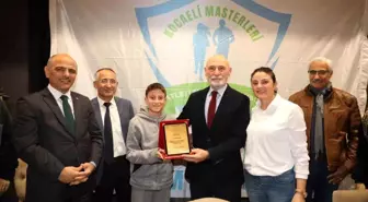 Körfez Belediye Başkanı Şener Söğüt, Kocaeli Masterleri Atletizm Spor Kulübü Sporcularıyla Buluştu