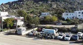 Bodrum'da Motosiklet Sürücülerine Kask ve Reflektif Yelek Dağıtıldı
