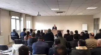 Burhaniye'de Muhtarlar Toplantısı Yapıldı