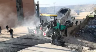 Mardin'de Sıcak Asfalt Çalışmaları Devam Ediyor