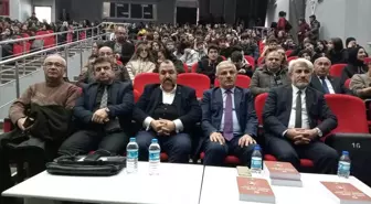 Merzifon'da Mehmet Akif Ersoy konferansı düzenlendi