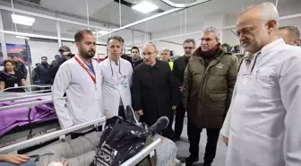 Sakarya Valisi, trafik kazasında yaralananlara geçmiş olsun dileklerini iletti