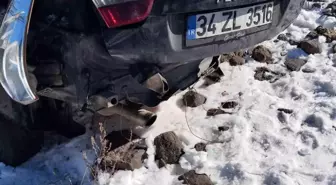 Erzurum'da trafik kazasında otomobil şarampole uçtu, sürücü hayatını kaybetti