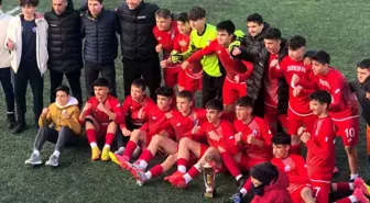 Ankara Sincan Belediyespor U-15 Takımı Şampiyon Oldu